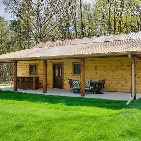 Vacation Rental Cabin Near Lake Arbutus!